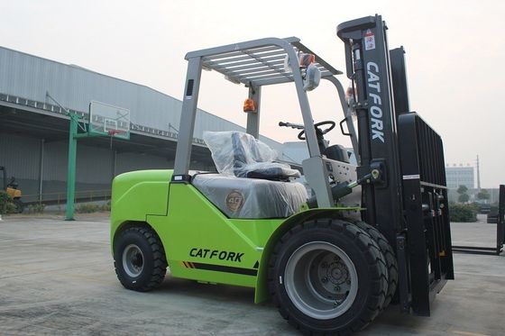 OEM 4 টন ডিজেল ফোর্কল্ট SNSC ডিজেল লিফট ট্রাক 2 স্টেজ মাস্ট