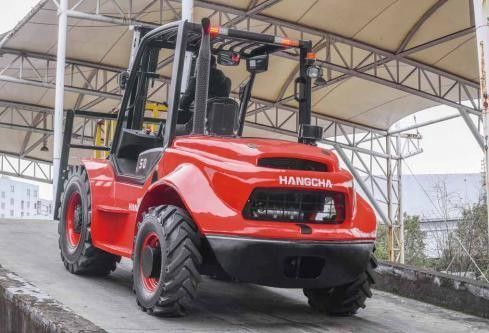 3 টন 3.5 টন 5 টন 4 চাকা ড্রাইভ ফোর্কলিফ্ট 2WD আউটডোর ফোর্কলিফ্ট